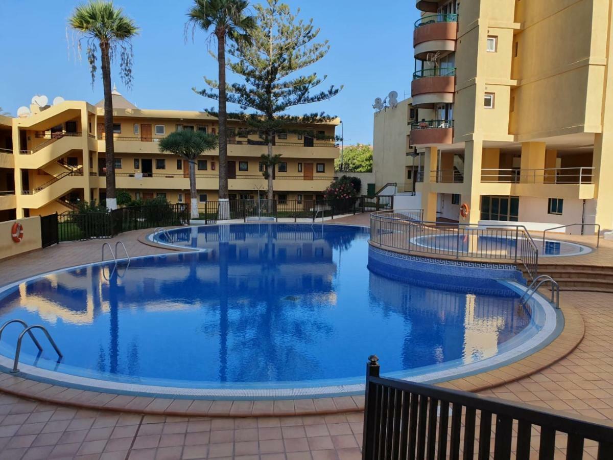 Apartamento Torres Del Sol Arona  Exterior photo